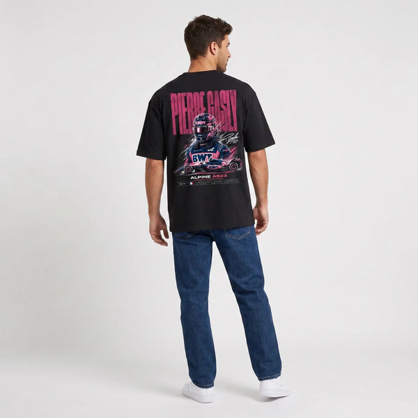 T-shirt F1 Pierre Gasly noir porté de dos en trois-quarts avec design Signature