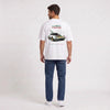 T-shirt Lancia Stratos Virage victorieux blanc porté de dos en plan large