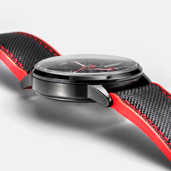 Orologio Porsche 718 di profilo, spessore della cassa