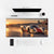 Tappetino mouse Porsche 917K Le Mans 1970, su una scrivania chiara con computer, tastiera e mouse